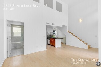 Building Photo - Spacious Silver Lake Townhome | Multi-Leve...