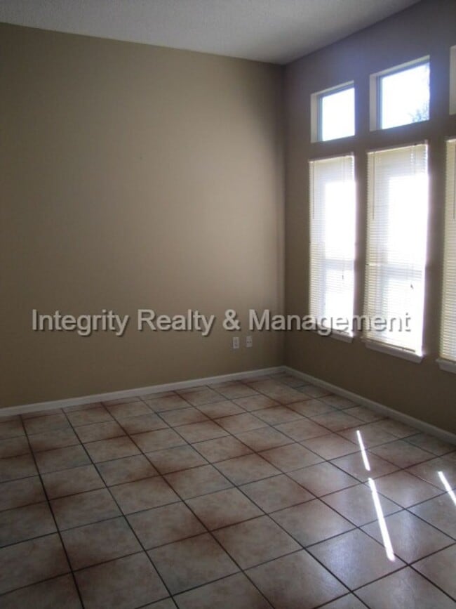 Building Photo - 3 bed - 2 bath in Middleburg, FL