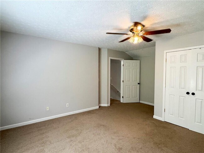 Building Photo - 3331 Serenade Ct