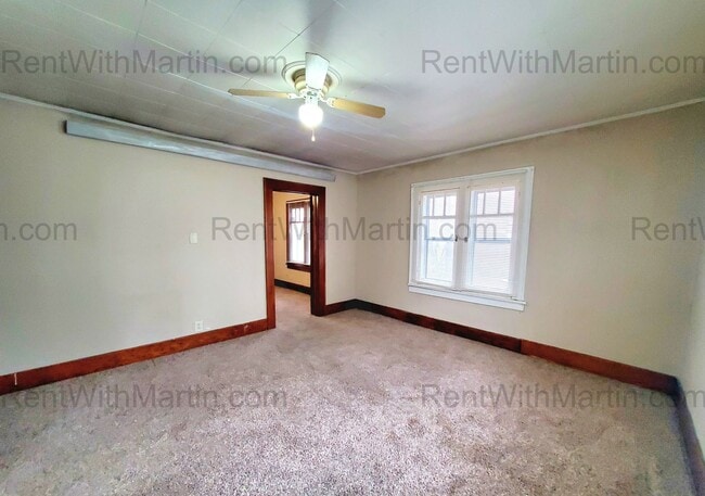 Building Photo - 808-810 W 2nd St