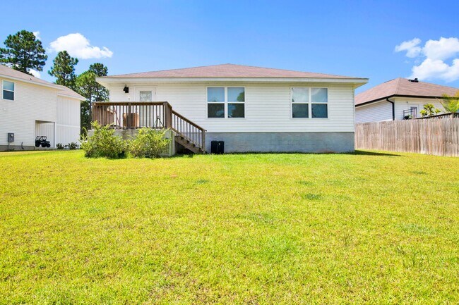 Building Photo - Beautiful 2023 Build Home, available now f...