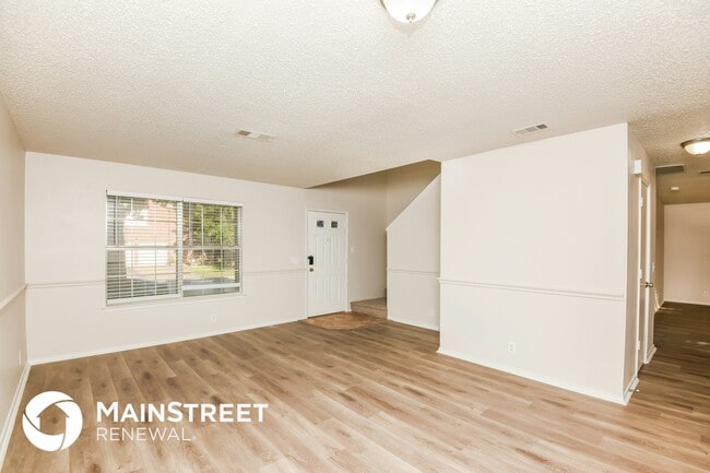 Building Photo - 1220 Cheyenne Ct