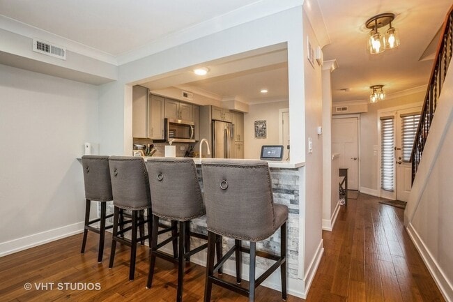 Building Photo - 546 E Windgate Ct