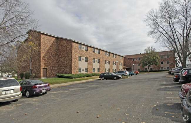 Building Photo - Southridge Village