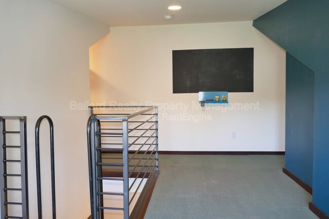 Building Photo - 839 NW 63rd St