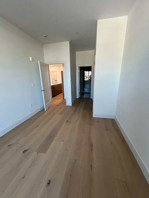 Building Photo - 105 Sea St