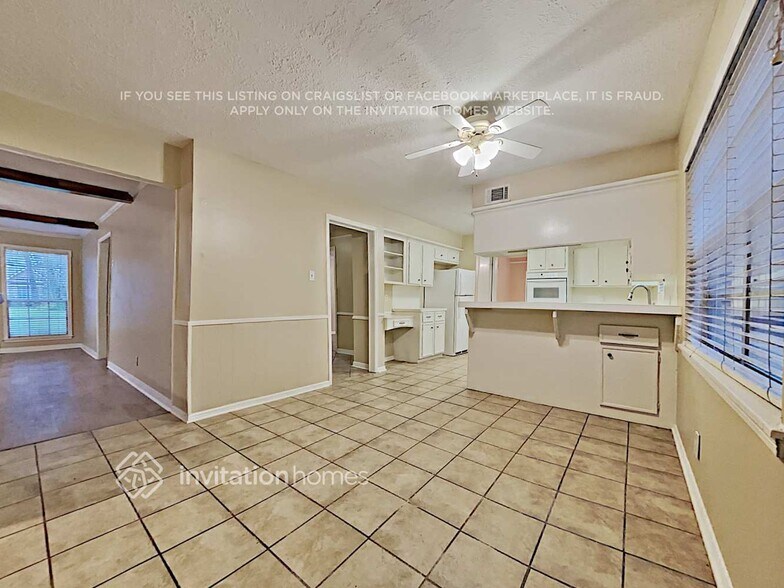 Building Photo - 5203 Cobble Ln