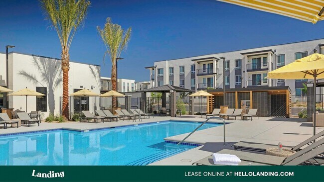 Building Photo - 9314 W Russell Rd