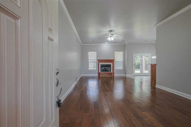 Building Photo - 11517 NW 6th St