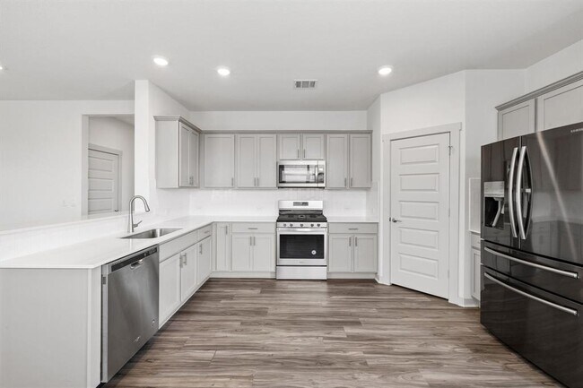 Building Photo - 7713 Jacobean WY