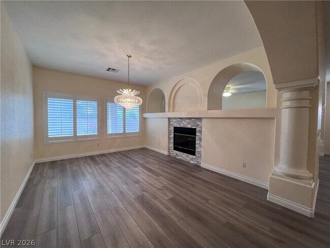 Building Photo - 678 Kentons Run Ave