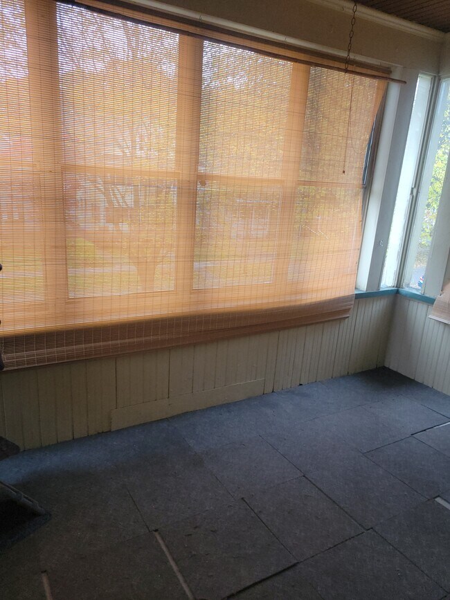 Front and rear porches are enclosed - 469 Maplewood Ave