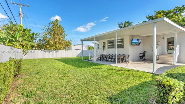 Building Photo - Southwest 27th Street, Miami, FL 33155 - 3 BR 1 BA single-family home
