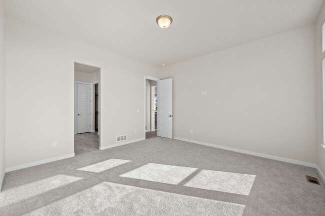Building Photo - $2700 - 4BR/3.5BA Brand New House in Merid...