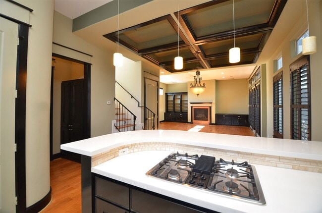 Building Photo - 1818 Binz St