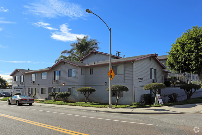 Building Photo - De Luz Senior Apartments