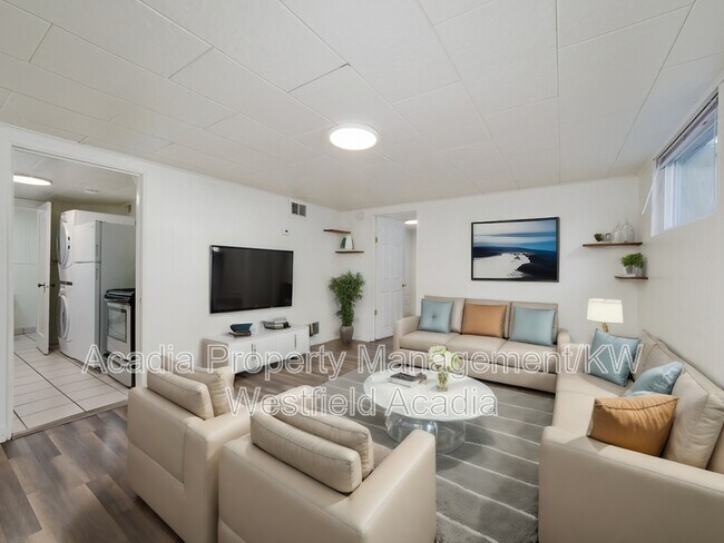 Building Photo - 1067 S 400 E