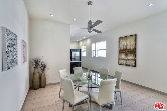 Building Photo - 711 Westbourne Dr