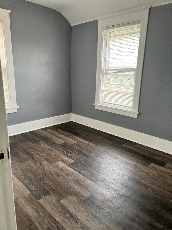 Building Photo - 104 Charles Ave