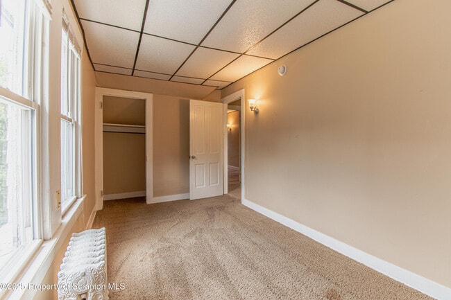 Building Photo - 1027 Woodlawn St