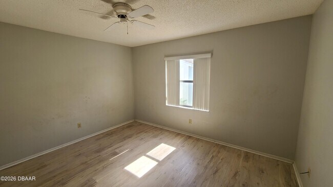 Building Photo - 428 Sandpiper Ct