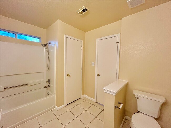 Building Photo - 15111 Falmouth Ave