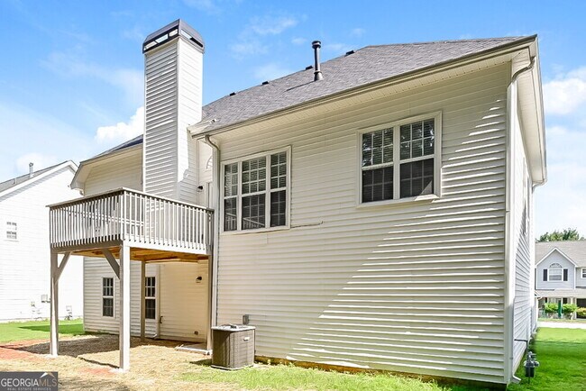 Building Photo - 130 Harbour Lake Dr