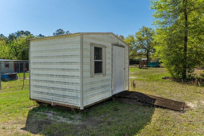 Building Photo - 170 Sidney Ave
