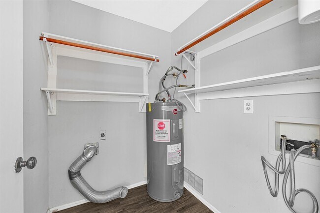 Building Photo - 17303 Nordway Dr