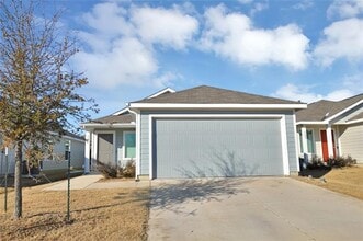 Building Photo - 3604 Esperanza St