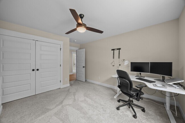 Building Photo - 3506 Sir James Ln