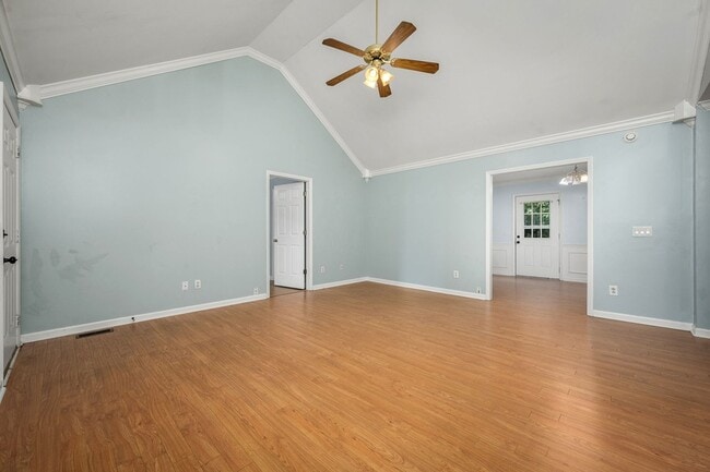 Building Photo - 2403 Medford Campbell Blvd