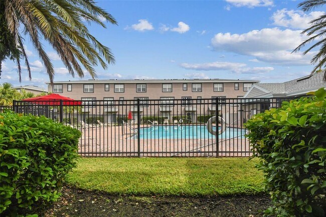 Building Photo - 2503 Middleton Grove Dr