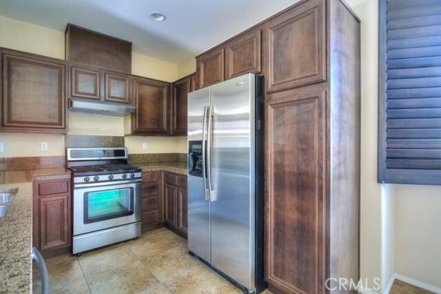 Building Photo - 17871 Shady View Dr