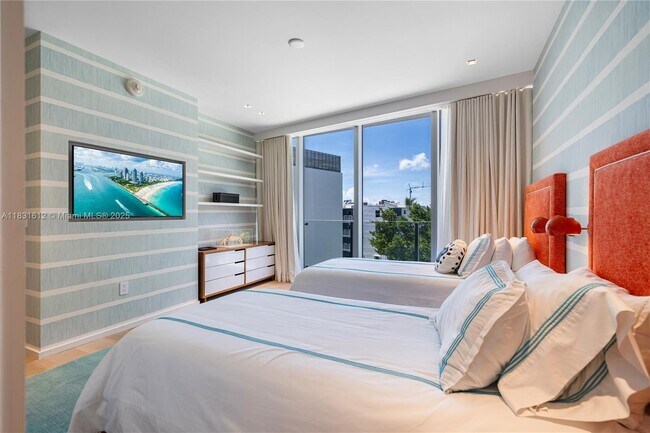 Building Photo - 1 Collins Ave