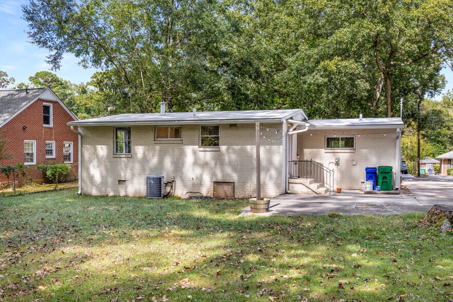 Building Photo - 1185 Oakfield Dr SE