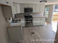 Building Photo - 723 Reynolds Rd