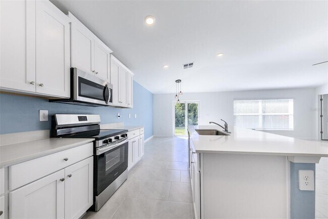 Building Photo - 23251 Quasar Blvd