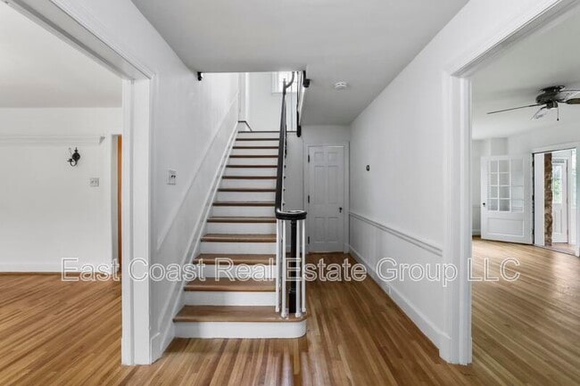 Building Photo - 720 Northern Ave