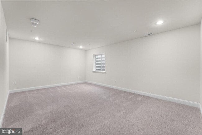 Building Photo - 8418 Kendall Ct