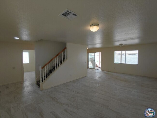 Building Photo - 1019 Olive Way