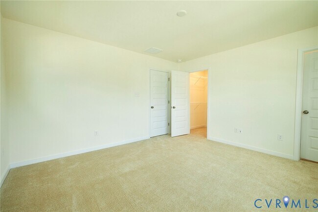 Building Photo - 214 Greenpark Rd