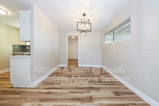 Building Photo - 7957 E 19th Pl