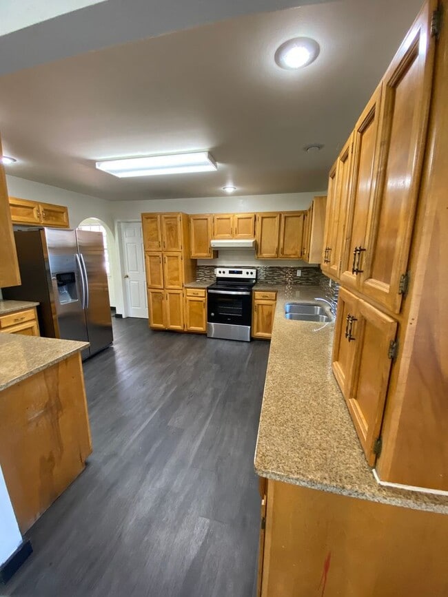 Building Photo - Big and Spacious Four Bedroom Home on the ...