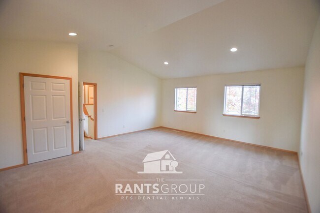 Building Photo - Spacious home in a fantastic Tumwater neighborhood!