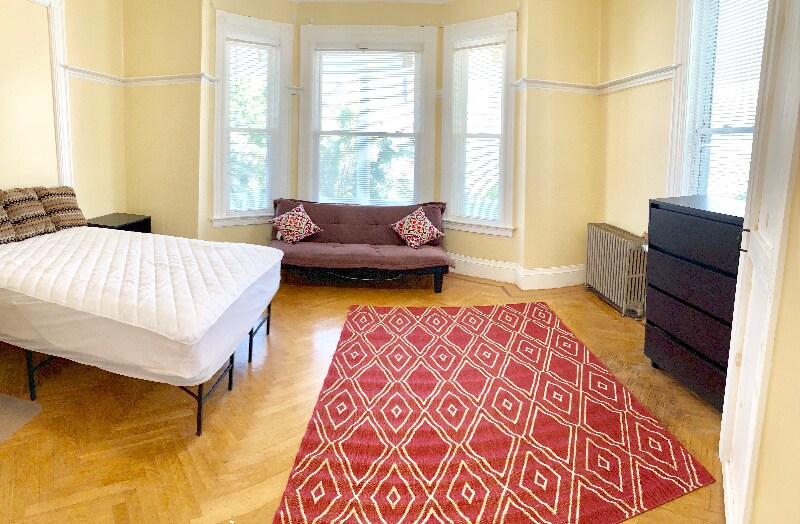 Building Photo - 205 Washington Ave