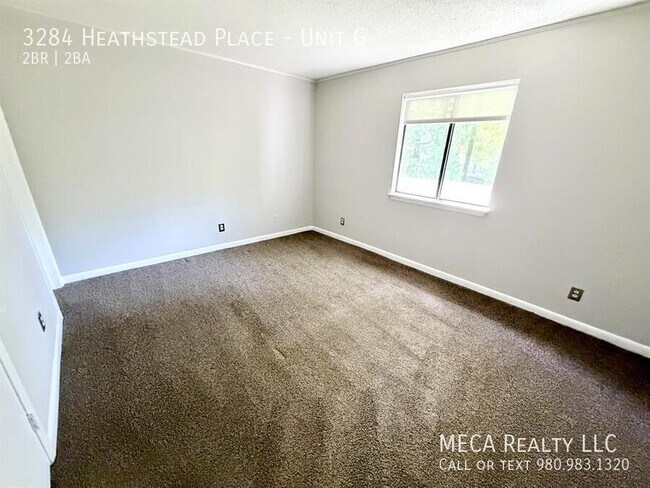 Building Photo - 3284 Heathstead Place