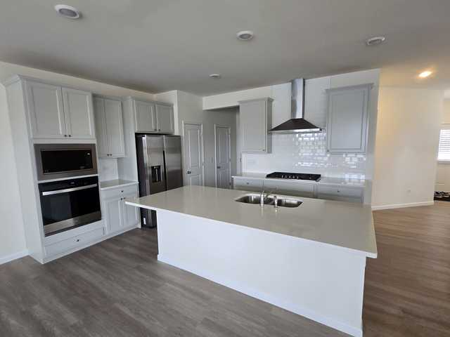 Building Photo - 24406 W Alexis Ln