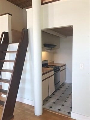 Building Photo - 24 Norman St