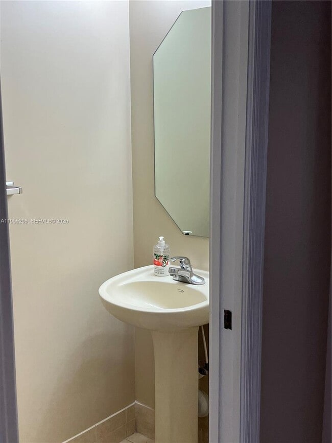 Building Photo - 15389 SW 90th Terrace